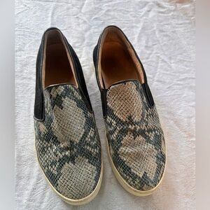 Vionic Black and Snake Print Women's Sneakers